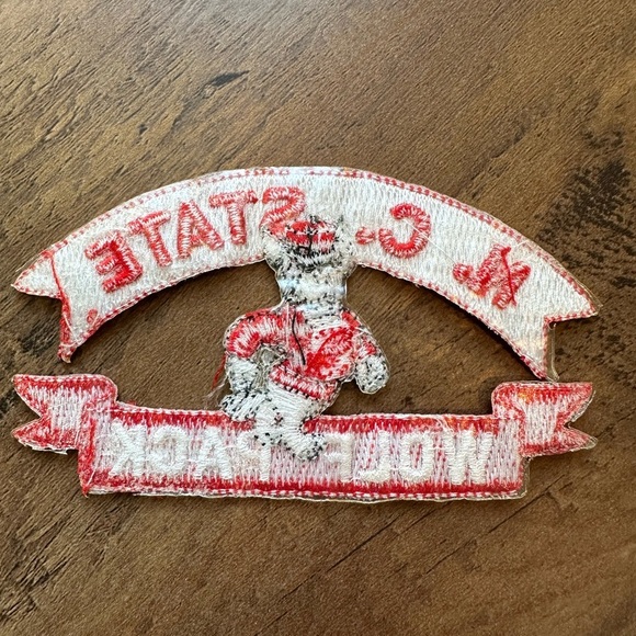 VTG N. Carolina State Wolfpack FOOTBALL EMBROIDERED IRON ON PATCH - Picture 2 of 4